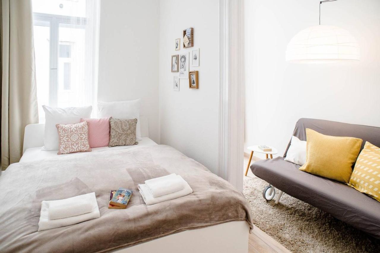Comfy, Renewed 3 Bedroom Apt In Center Budapeste Exterior foto